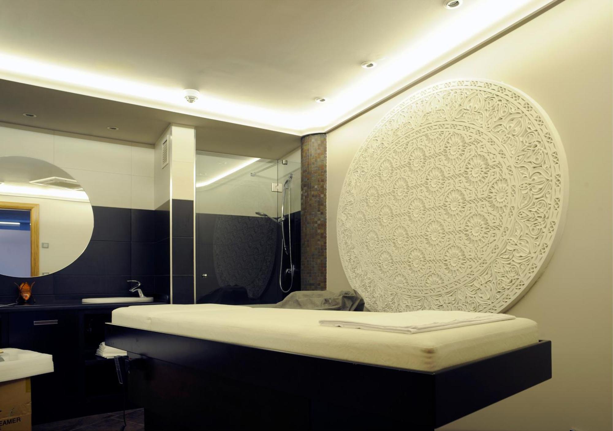 Cumbria Spa Hotel 3* Sup Сьюдад-Реаль Экстерьер фото