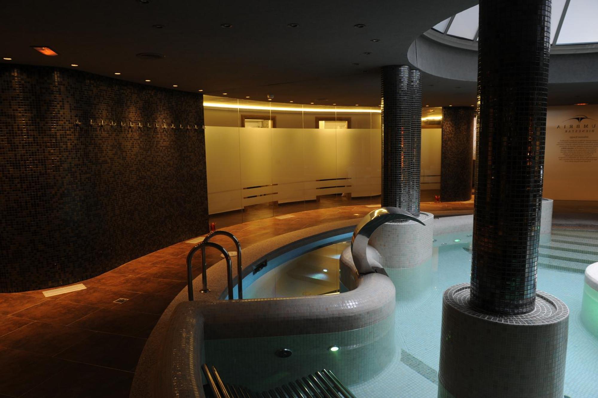 Cumbria Spa Hotel 3* Sup Сьюдад-Реаль Экстерьер фото